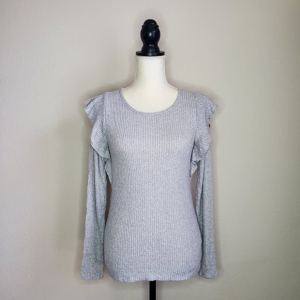 Lucky Gray Ruffled Long Sleeve Top Medium